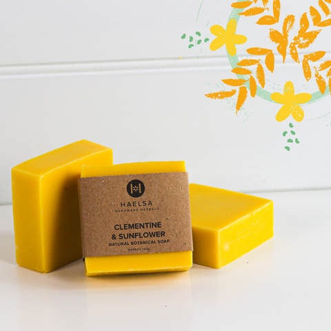 Clementine & sunflower soap in group